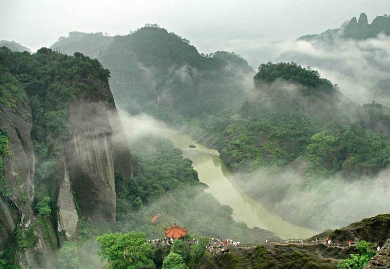 武夷山、九曲溪、廈門鼓浪嶼雙飛6日