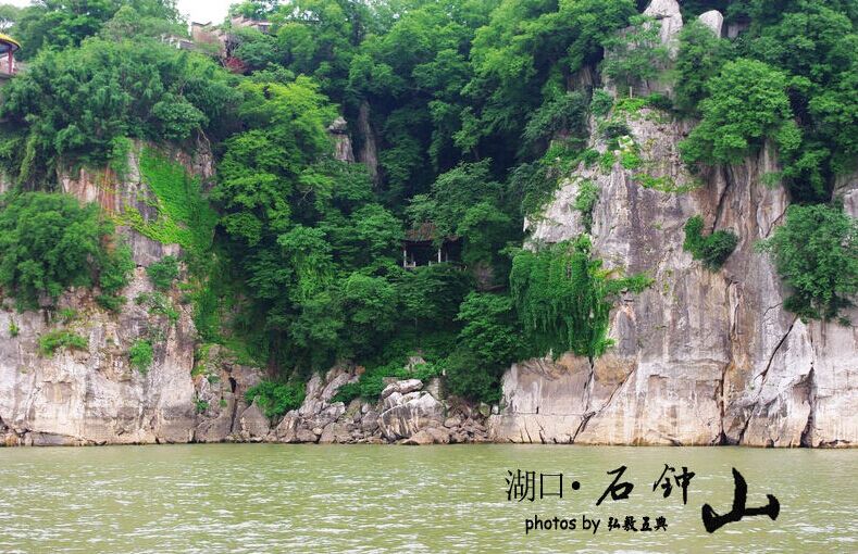 廬山主景區、三疊泉瀑布、白鹿洞書院、鄱陽湖