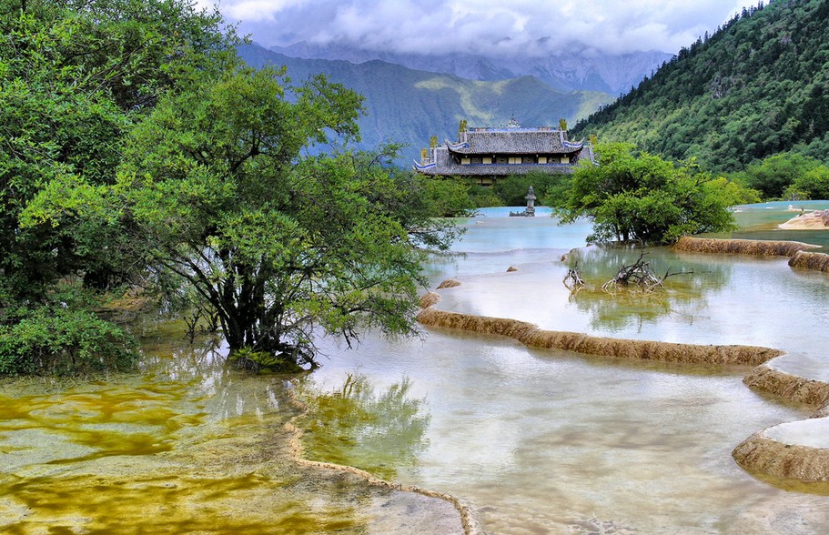 成都、九寨溝、黃龍、青城山、都江堰雙飛7天