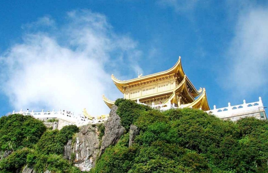 九寨黃龍、峨眉樂山、青城山都江堰雙臥10日**